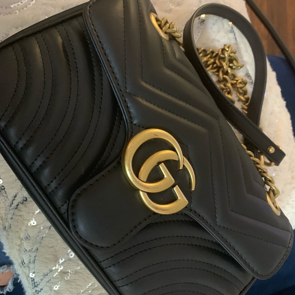 Beautiful Gucci crossbody purse